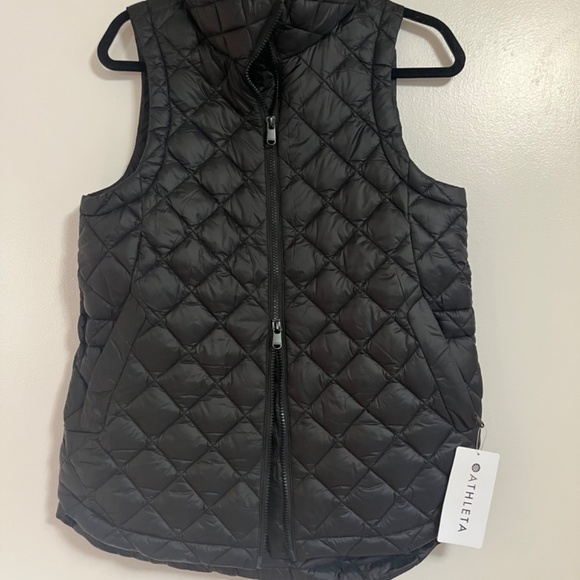 Athleta Whisper Featherless Puffer Vest, small NWT - Picture 5 of 6